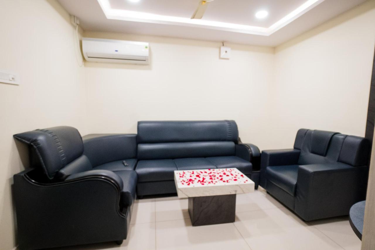 Hotel Parameshwara Luxury Awaits Vijayawada Ngoại thất bức ảnh